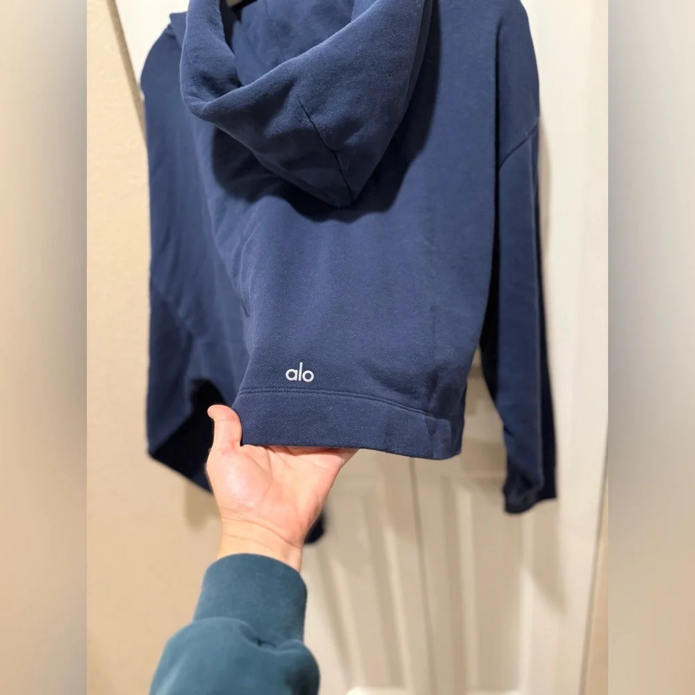 ALO Yoga Bae Hoodie Navy , size Large - Picture 4 of 7